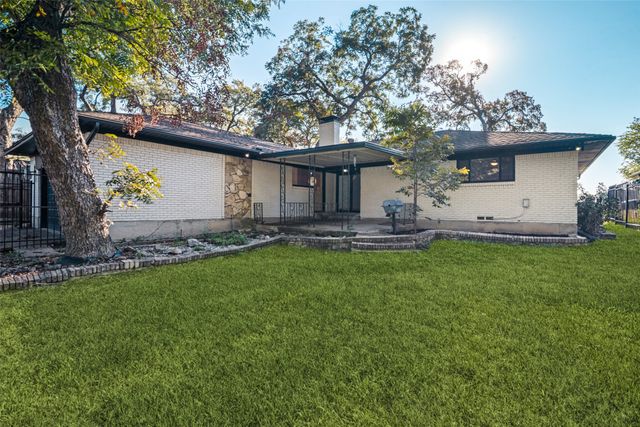 5021 Ashbrook Road, Dallas, TX 75227