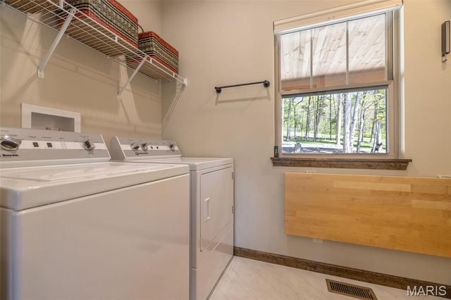 2747 Tyrolean Way Drive, Innsbrook, MO 63390