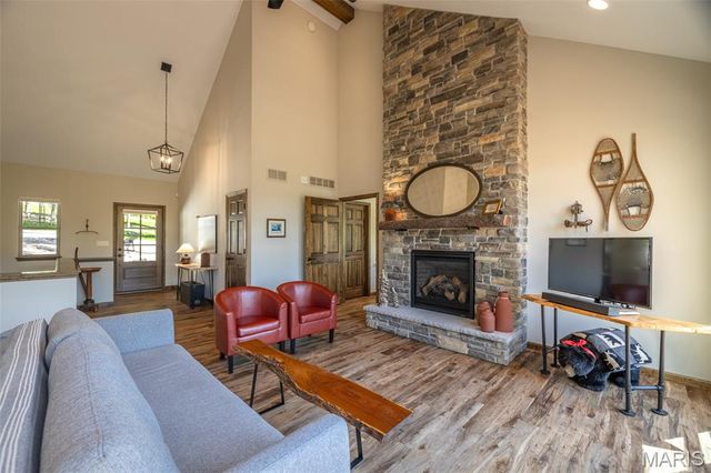 2747 Tyrolean Way Drive, Innsbrook, MO 63390