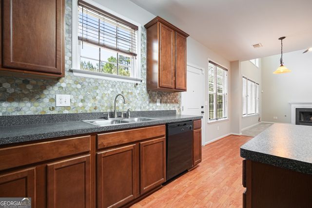 1341 S Gordon Road, Austell, GA 30168