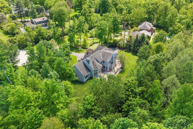 6155 Hunters Trail, Indian Hill, OH 45243