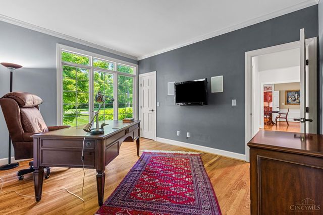 6155 Hunters Trail, Indian Hill, OH 45243