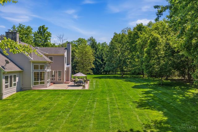6155 Hunters Trail, Indian Hill, OH 45243
