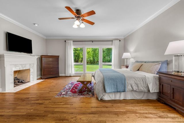 6155 Hunters Trail, Indian Hill, OH 45243
