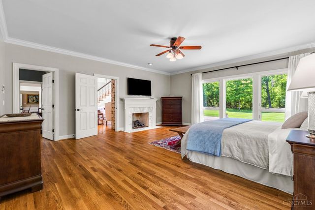 6155 Hunters Trail, Indian Hill, OH 45243