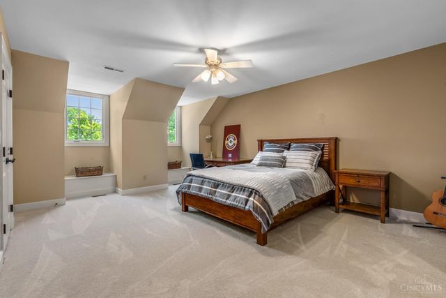 6155 Hunters Trail, Indian Hill, OH 45243