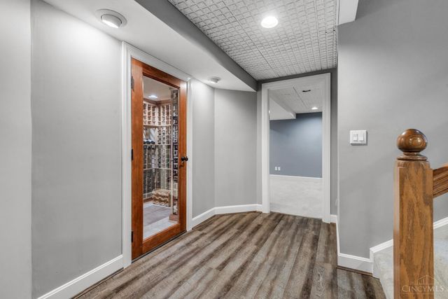 6155 Hunters Trail, Indian Hill, OH 45243