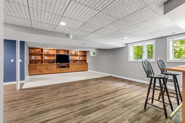 6155 Hunters Trail, Indian Hill, OH 45243