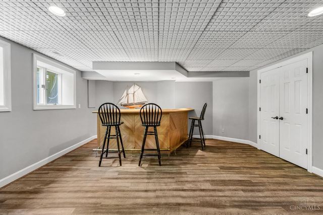 6155 Hunters Trail, Indian Hill, OH 45243