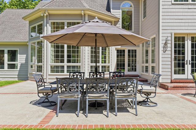 6155 Hunters Trail, Indian Hill, OH 45243