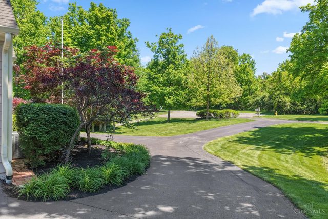 6155 Hunters Trail, Indian Hill, OH 45243