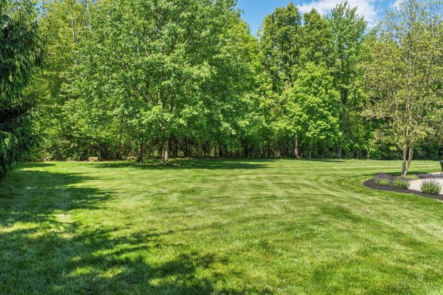 6155 Hunters Trail, Indian Hill, OH 45243