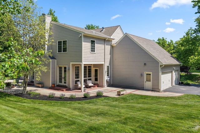 6155 Hunters Trail, Indian Hill, OH 45243
