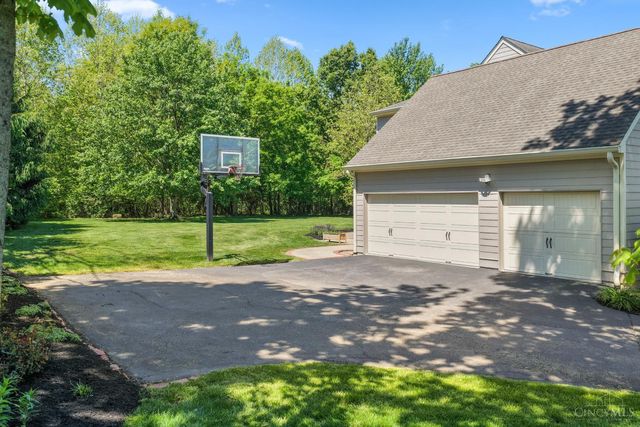 6155 Hunters Trail, Indian Hill, OH 45243