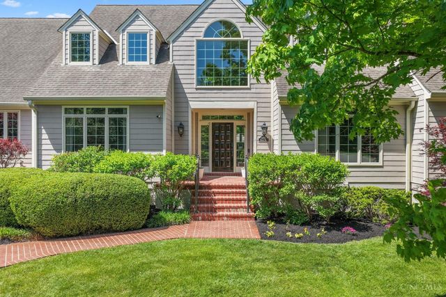 6155 Hunters Trail, Indian Hill, OH 45243