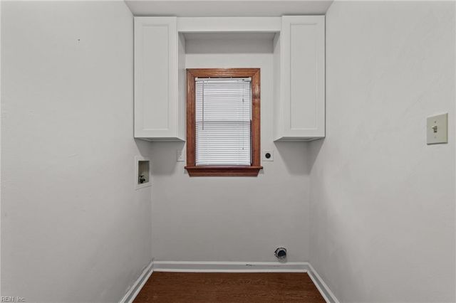 620 Caleb DR, Chesapeake, VA 23322