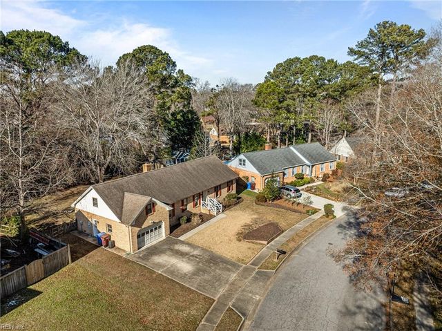 620 Caleb DR, Chesapeake, VA 23322