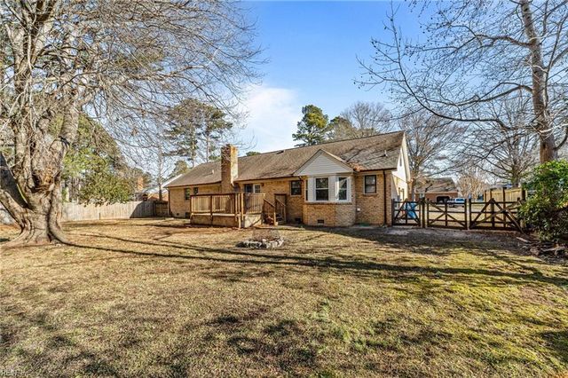 620 Caleb DR, Chesapeake, VA 23322