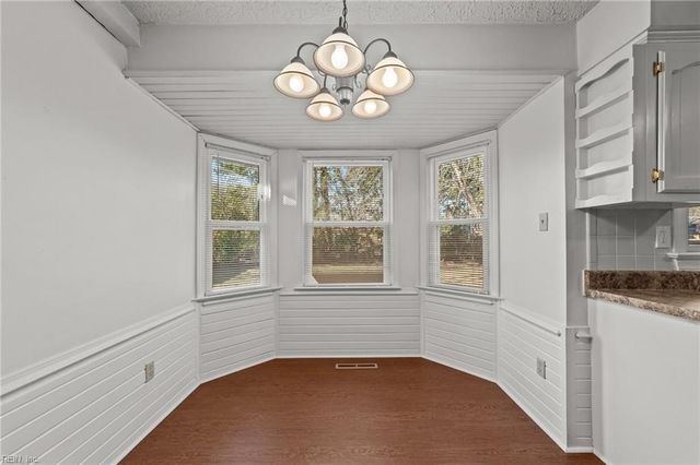 620 Caleb DR, Chesapeake, VA 23322