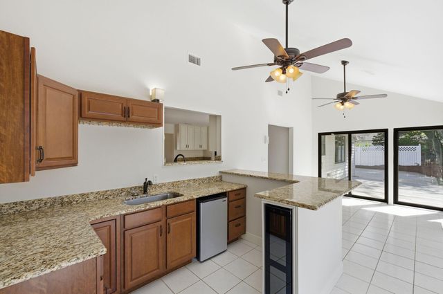 47 Country Club Dr E, Destin, FL 32541