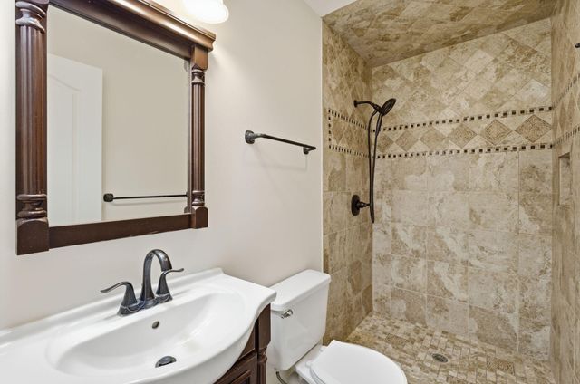 47 Country Club Dr E, Destin, FL 32541