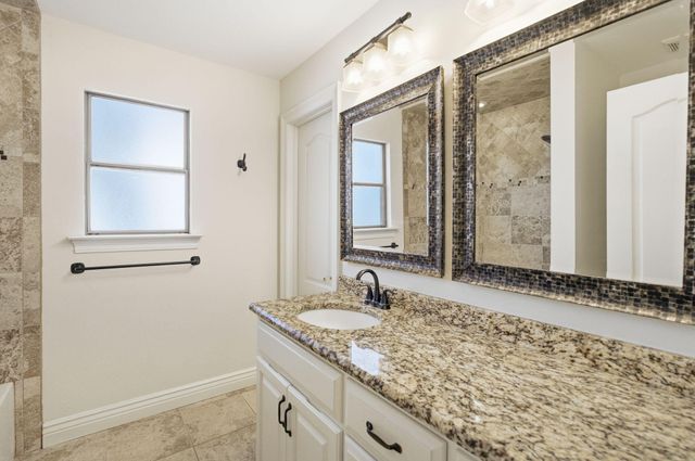 47 Country Club Dr E, Destin, FL 32541