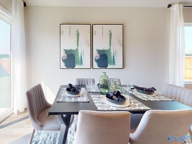 4314 Foxwood Drive, Decatur, AL 35603