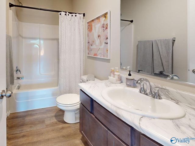 4314 Foxwood Drive, Decatur, AL 35603