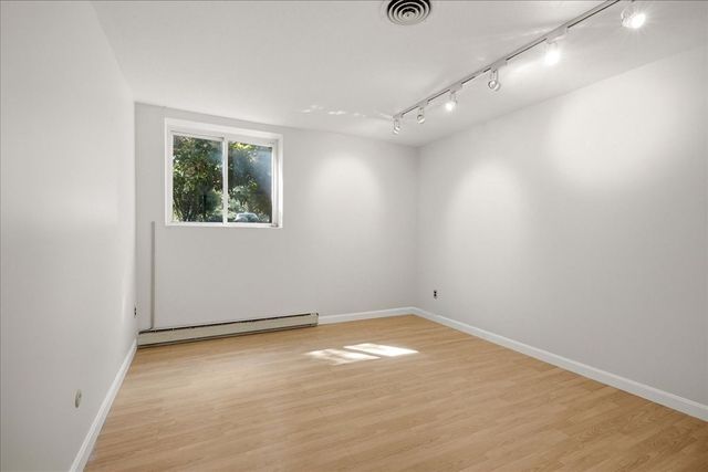 1208 Greendale Ave 211, Needham, MA 02492