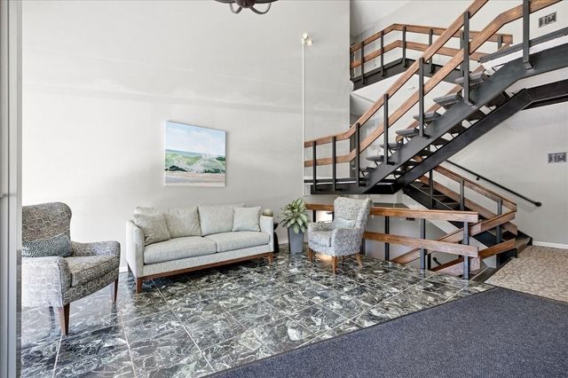 1208 Greendale Ave 211, Needham, MA 02492
