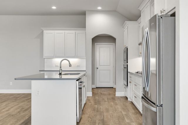 915 Timber Ridge Drive, Justin, TX 76247