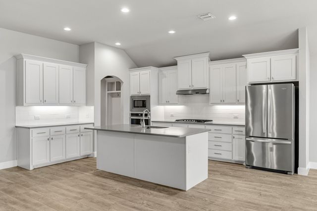 915 Timber Ridge Drive, Justin, TX 76247
