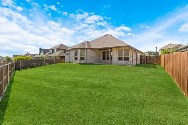 915 Timber Ridge Drive, Justin, TX 76247