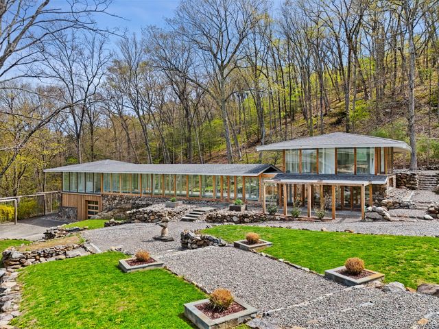 496 Haines Road, Bedford Corners, NY 10549