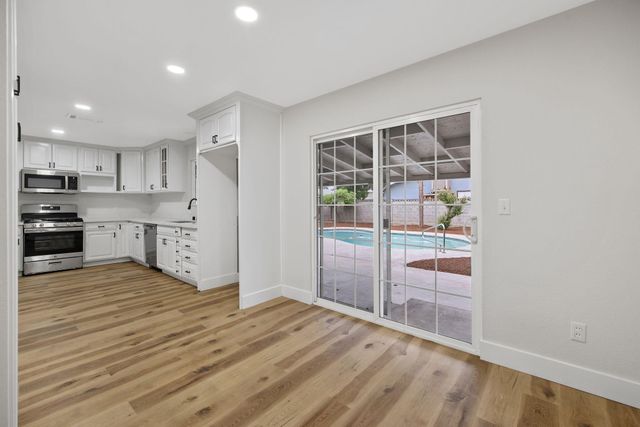 215 Lombardy Lane, Lemoore, CA 93245