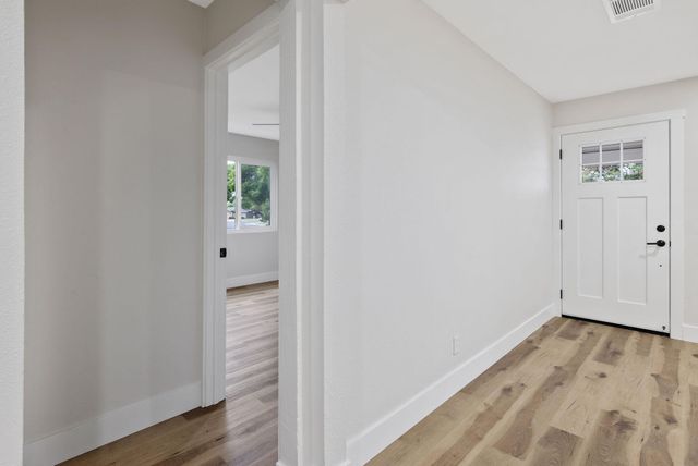 215 Lombardy Lane, Lemoore, CA 93245