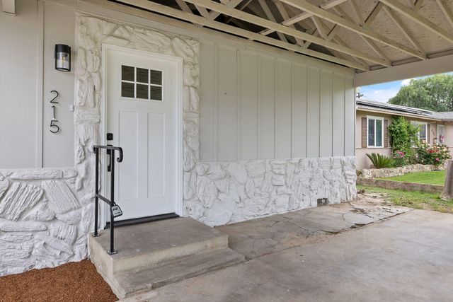 215 Lombardy Lane, Lemoore, CA 93245