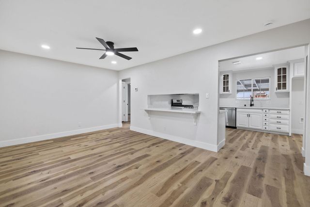 215 Lombardy Lane, Lemoore, CA 93245