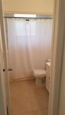 2734 Fillmore St 3-E, Hollywood, FL 33020