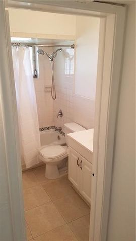 2734 Fillmore St 3-E, Hollywood, FL 33020