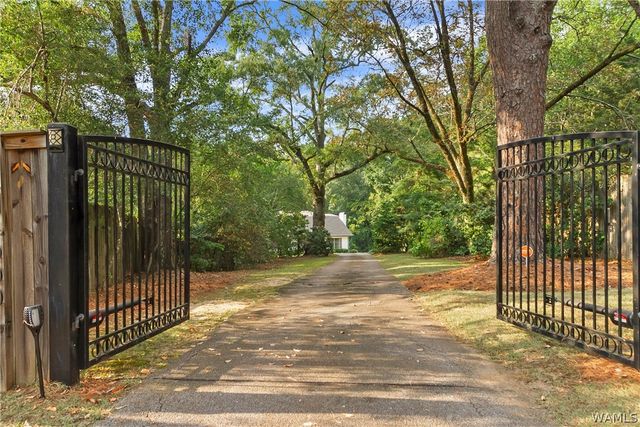 3000 Shannon, Tuscaloosa, AL 35404