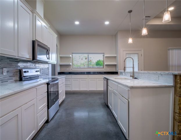 114 Norwood Drive, Granite Shoals, TX 78654