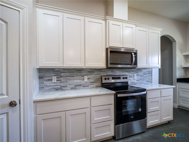 114 Norwood Drive, Granite Shoals, TX 78654