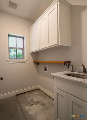 114 Norwood Drive, Granite Shoals, TX 78654