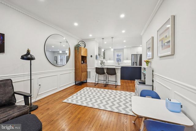 2010 PIERIS CT, Vienna, VA 22182