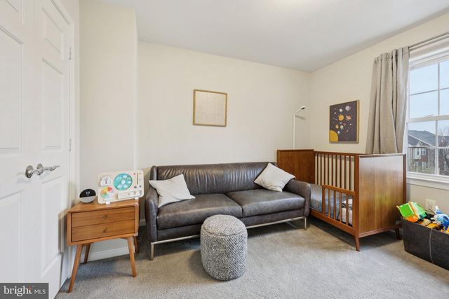 2010 PIERIS CT, Vienna, VA 22182