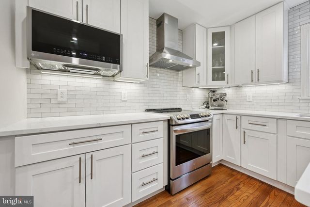 2010 PIERIS CT, Vienna, VA 22182