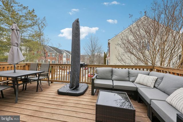 2010 PIERIS CT, Vienna, VA 22182