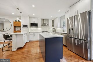 2010 PIERIS CT, Vienna, VA 22182