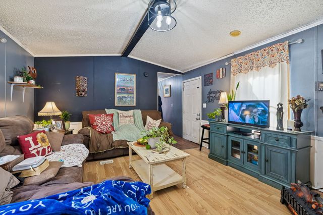 639 Big Rock Rd, Big Rock, TN 37023